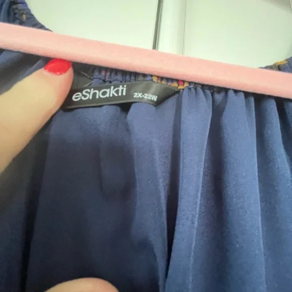 Eshakti Floral Navy Dress 2X/22W - Picture 3 of 5